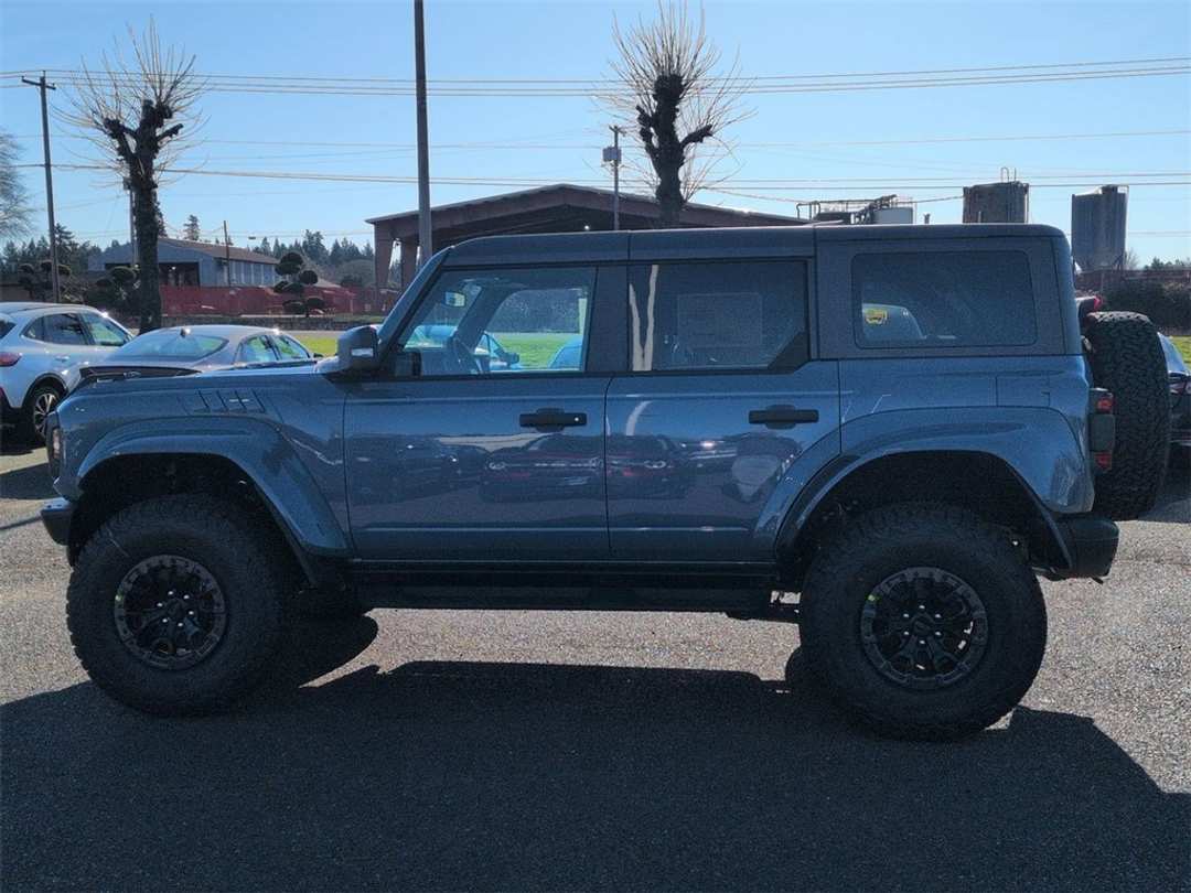 2025 Ford Bronco Raptor - Image 2