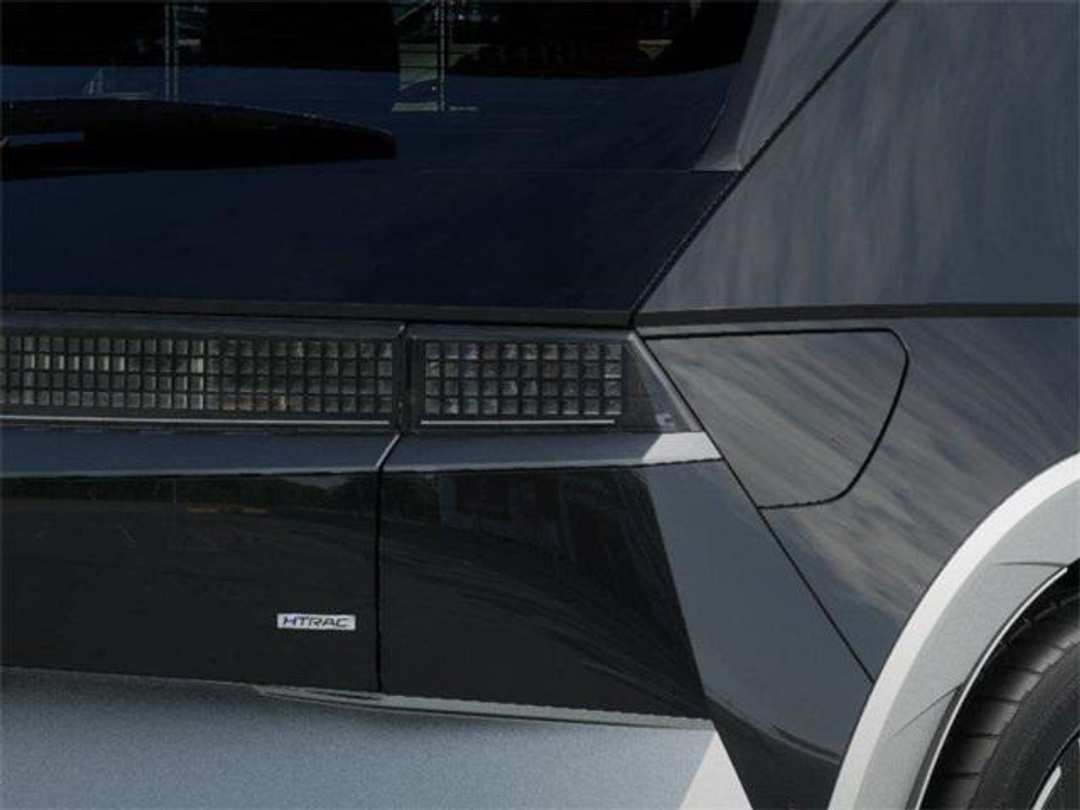 2026 Hyundai Ioniq 5 Limited - Image 10