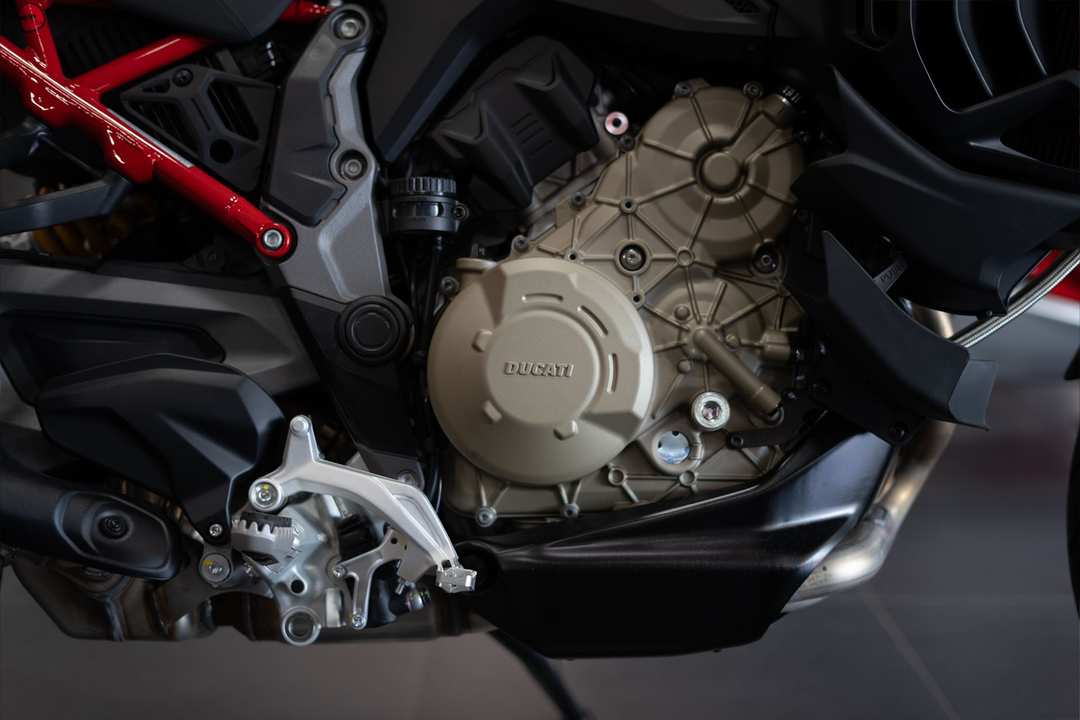 2025 Ducati Multistrada V4 - Image 5