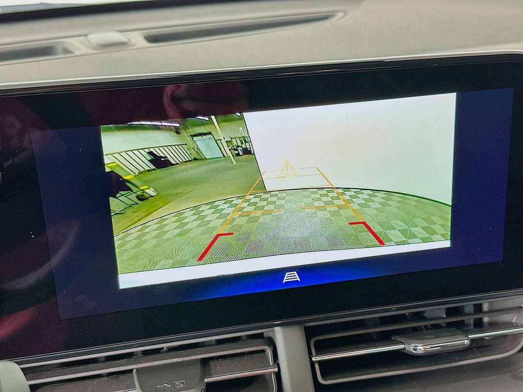 2025 Chevrolet Trax ACTIV - Image 14