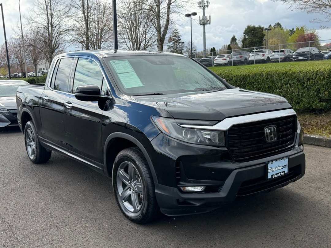 2022 Honda Ridgeline RTLE - Image 2