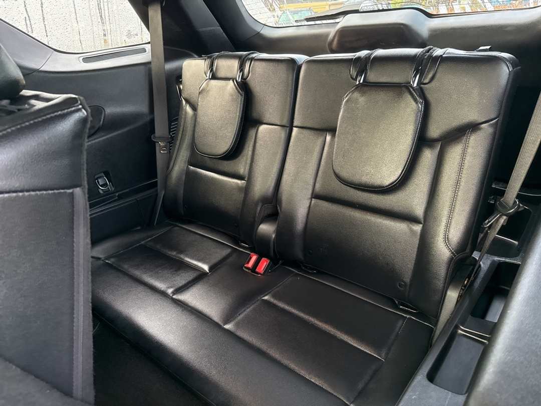 2020 Ford Explorer XLT - Image 20