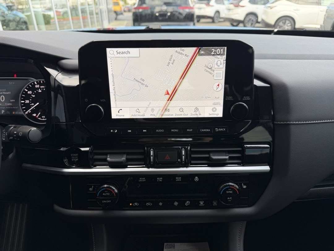 2025 Nissan Pathfinder SL - Image 21