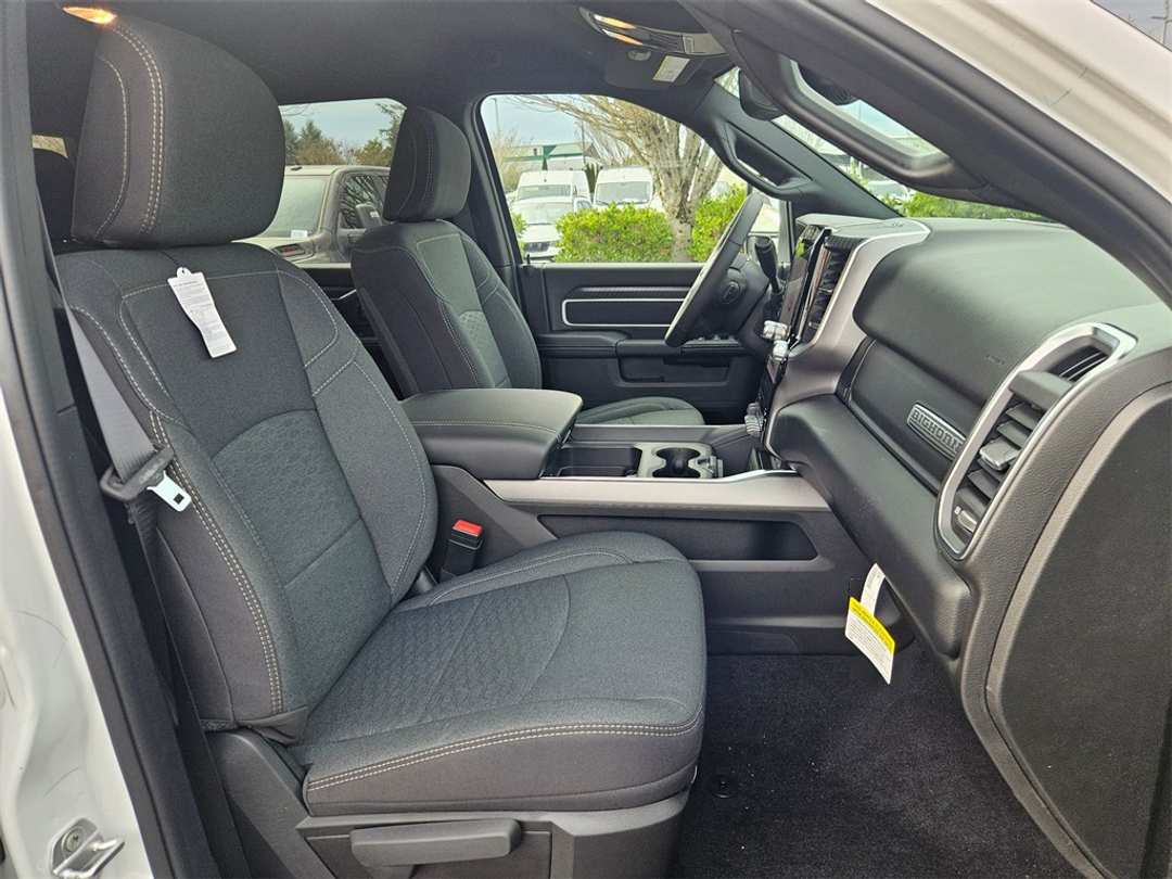 2026 Ram 3500 Big Horn - Image 37