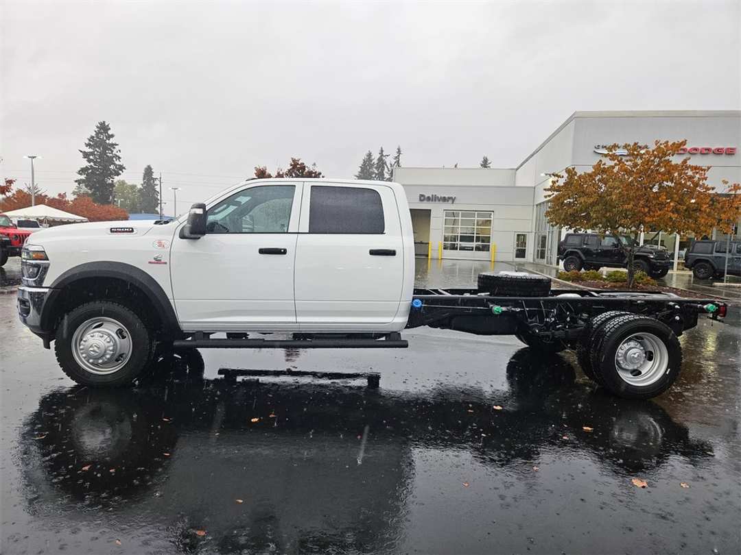 2026 Ram 5500Hd Tradesman - Image 3