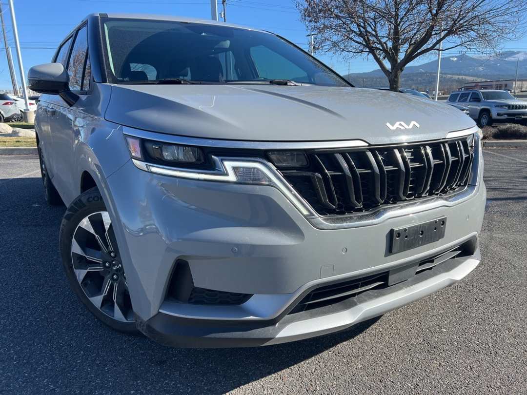 2024 Kia Carnival EX - Image 2