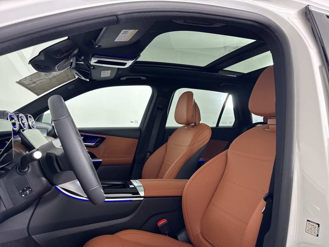 2026 Mercedes-Benz GLC GLC 300 - Image 27