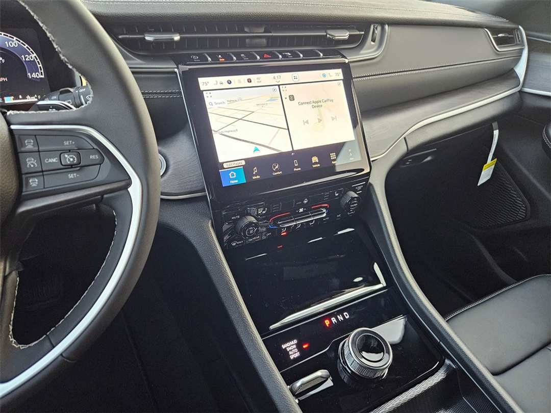 2025 Jeep Grand Cherokee Limited - Image 19