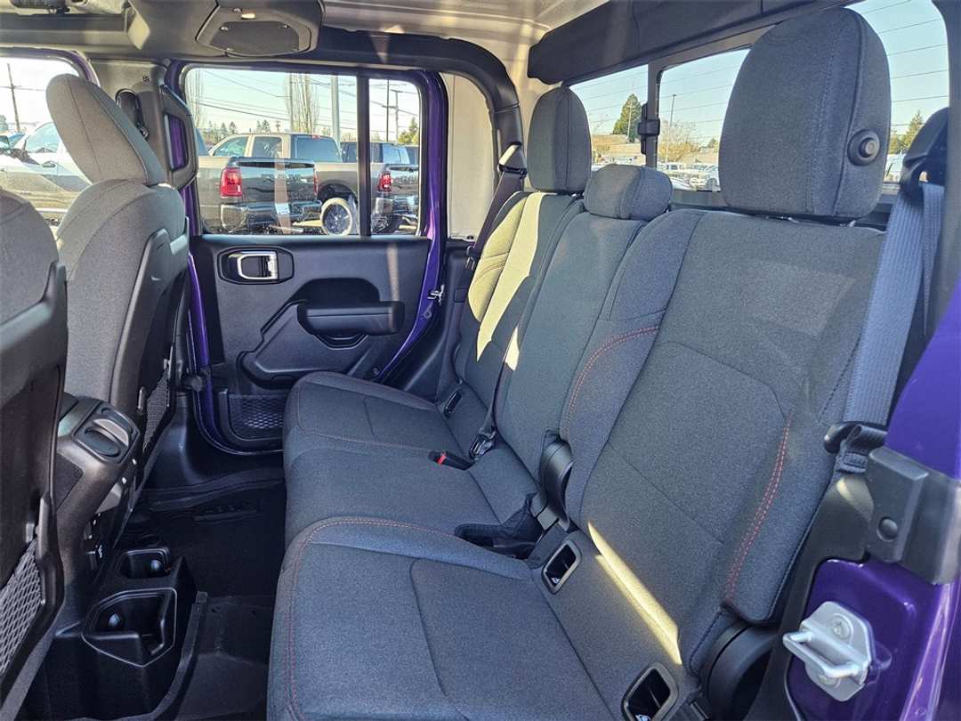 2026 Jeep Gladiator Rubicon - Image 29