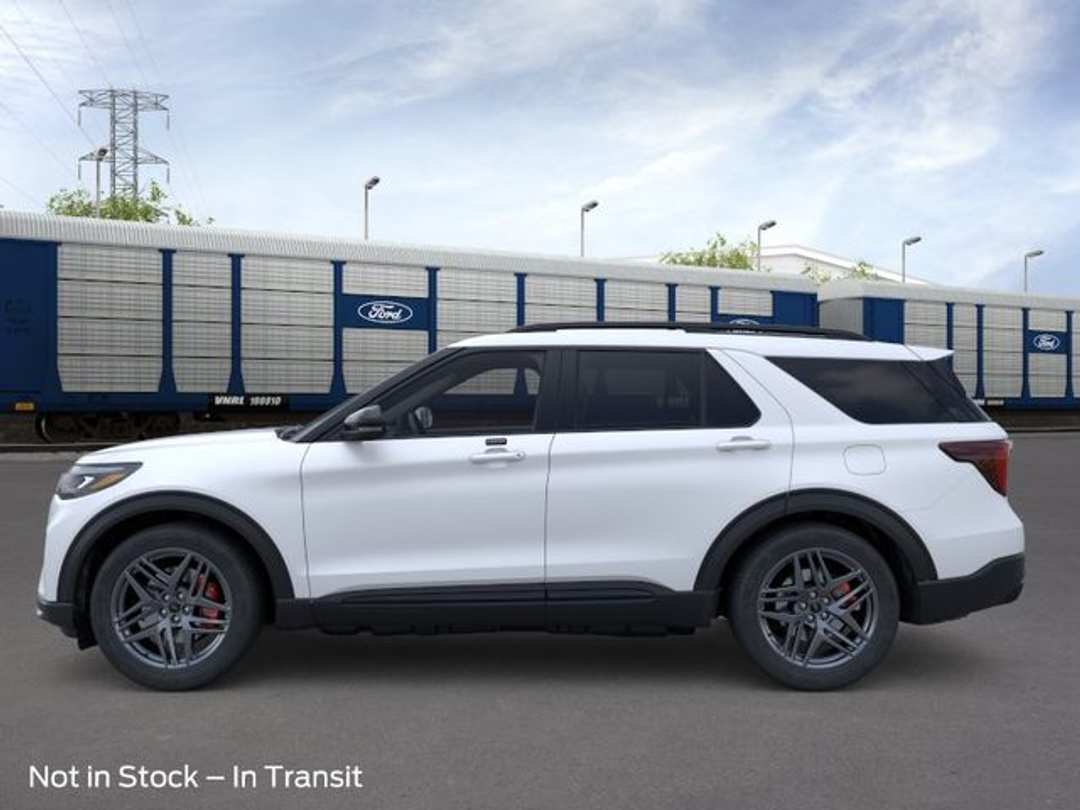 2026 Ford Explorer ST - Image 3