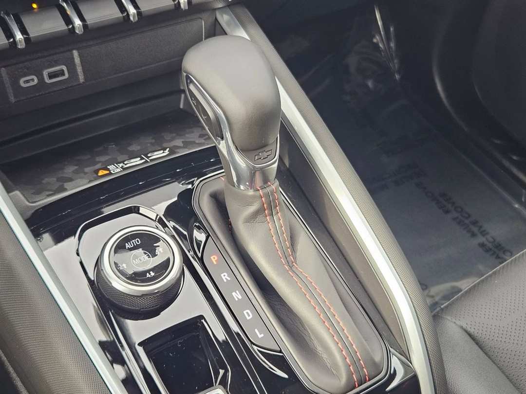 2026 Chevrolet Colorado Z71 - Image 18