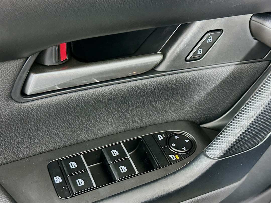 2026 MAZDA Cx-50 Premium - Image 18