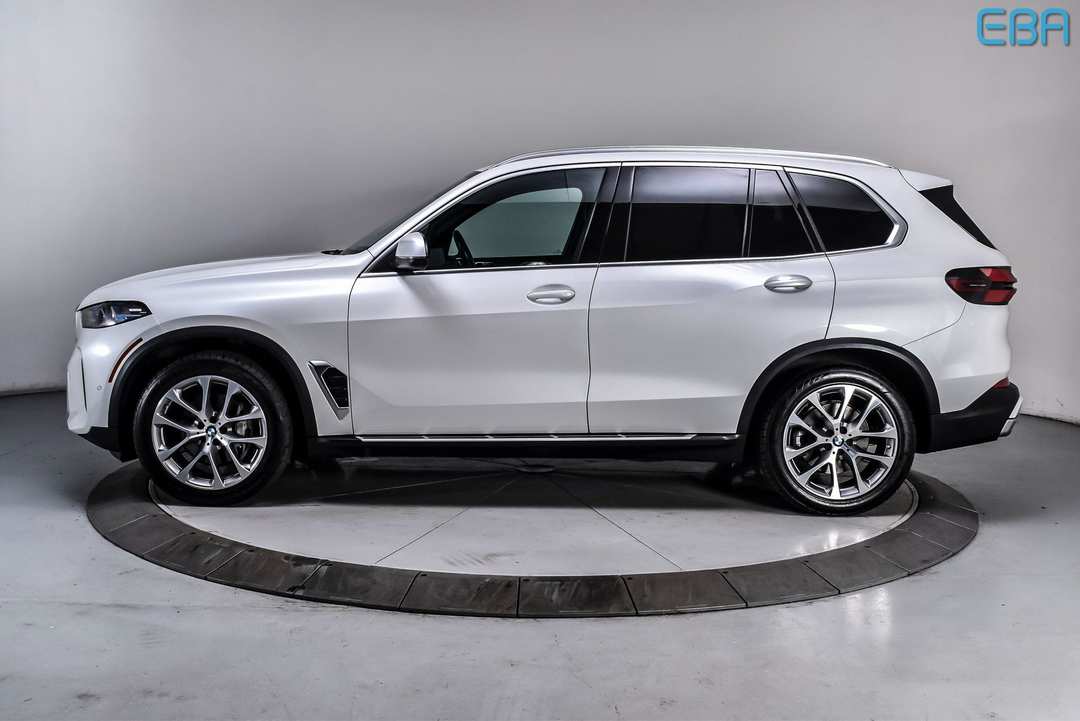 2024 BMW X5 xDrive40i - Image 3