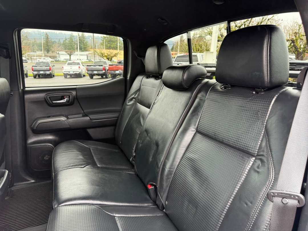 2020 Toyota Tacoma TRD OffRoad - Image 30