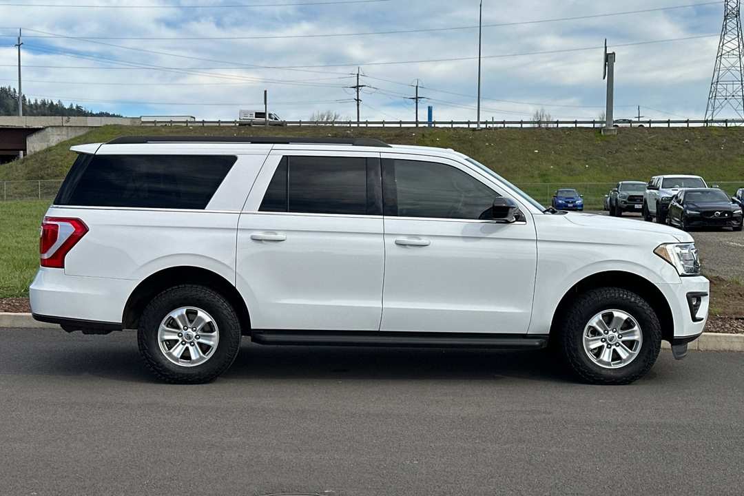 2018 Ford Expedition Max XL - Image 2