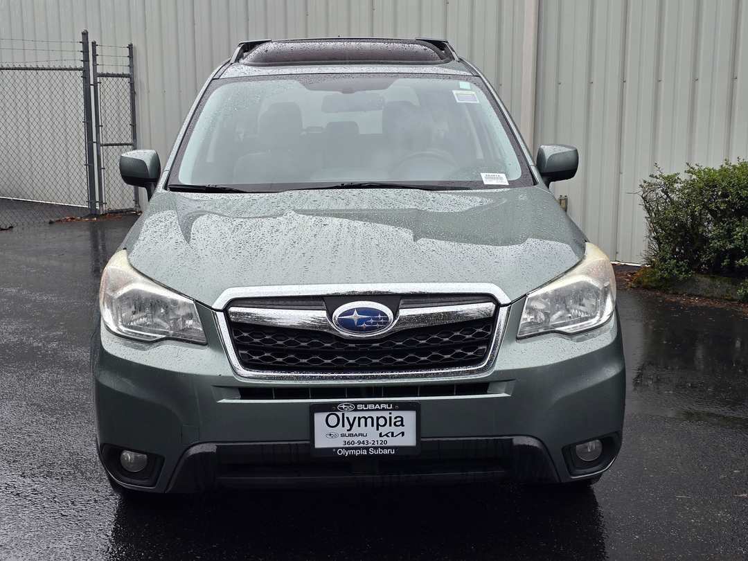2015 Subaru Forester 2.5i Premium - Image 2