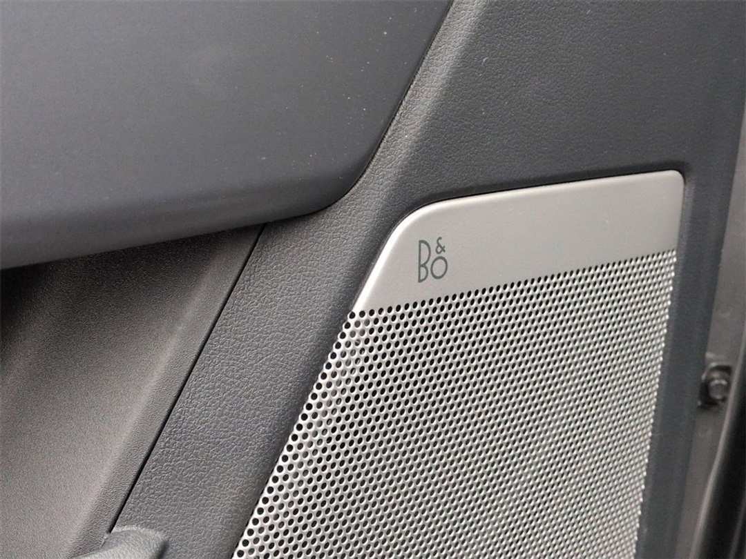 2026 Ford F-150 Lariat - Image 11