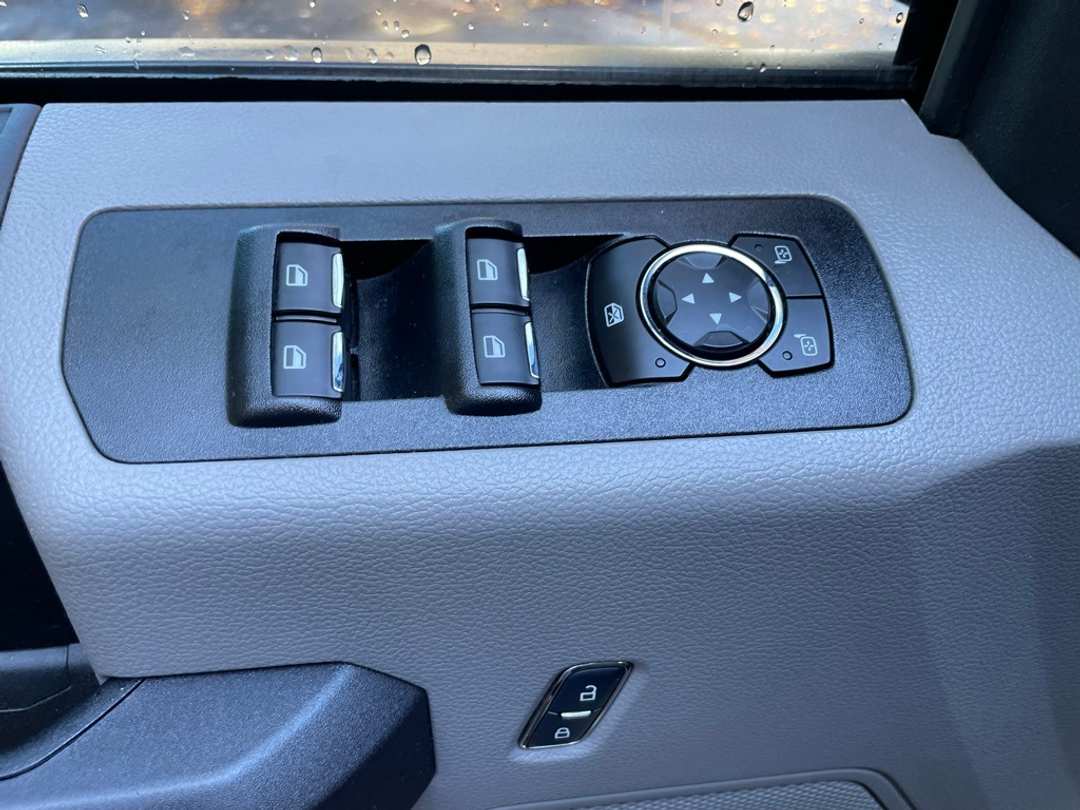 2018 Ford F-150 XL - Image 10