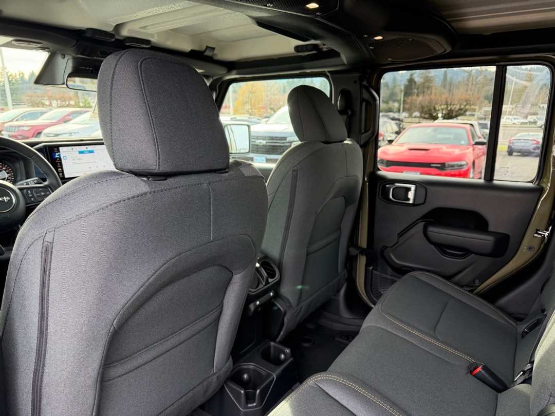 2026 Jeep Gladiator Sport S - Image 30