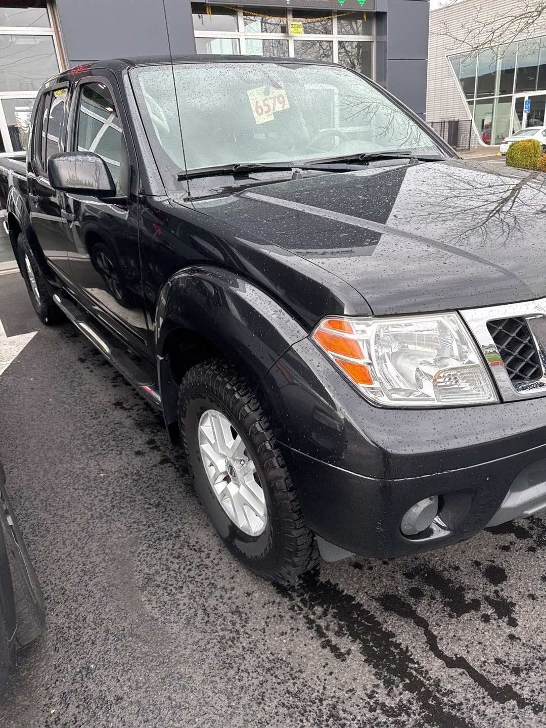 2019 Nissan Frontier SV - Image 2