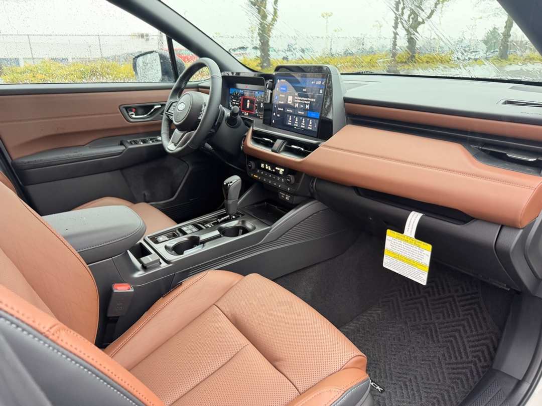 2026 Subaru Outback Touring - Image 30