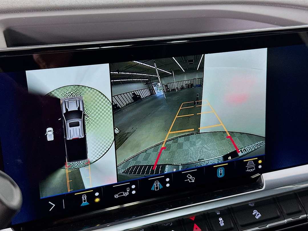 2025 Chevrolet Silverado 2500Hd LT - Image 15