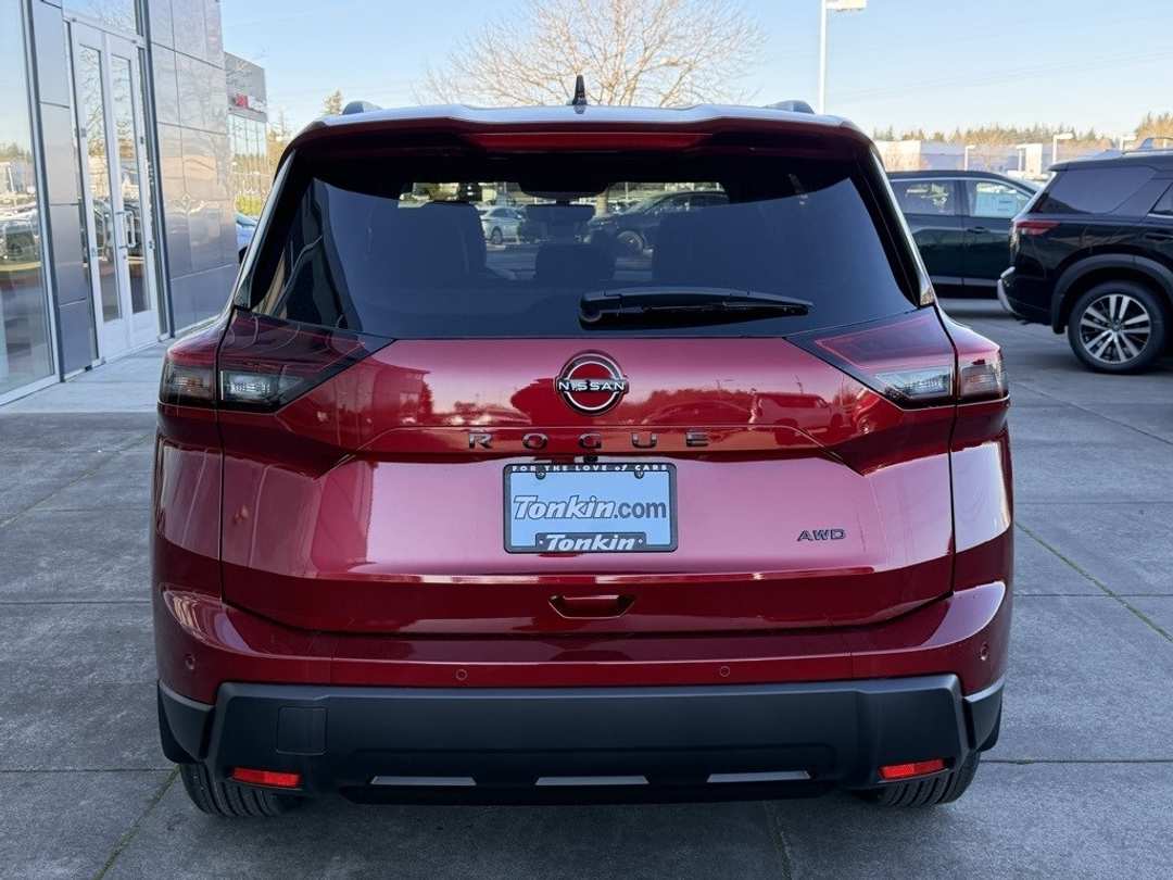 2026 Nissan Rogue Dark Armor - Image 6