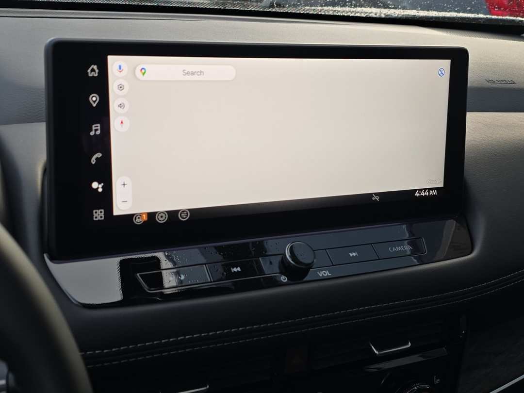 2026 Nissan Rogue Platinum - Image 18