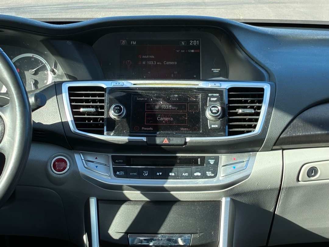 2015 Honda Accord EXL - Image 16