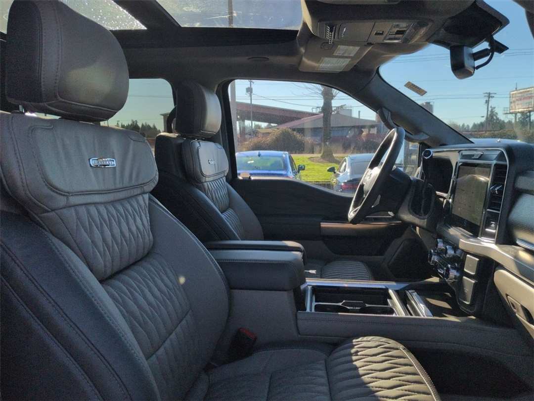 2026 Ford F-350Sd Platinum - Image 32