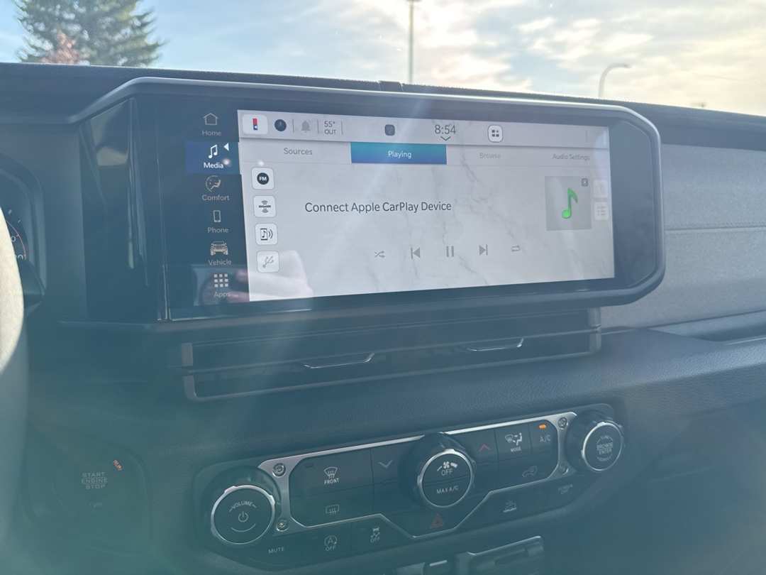 2026 Jeep Wrangler Sport S - Image 19