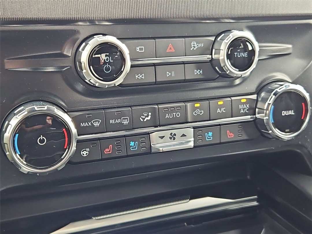 2026 Ford F-250Sd Platinum - Image 21