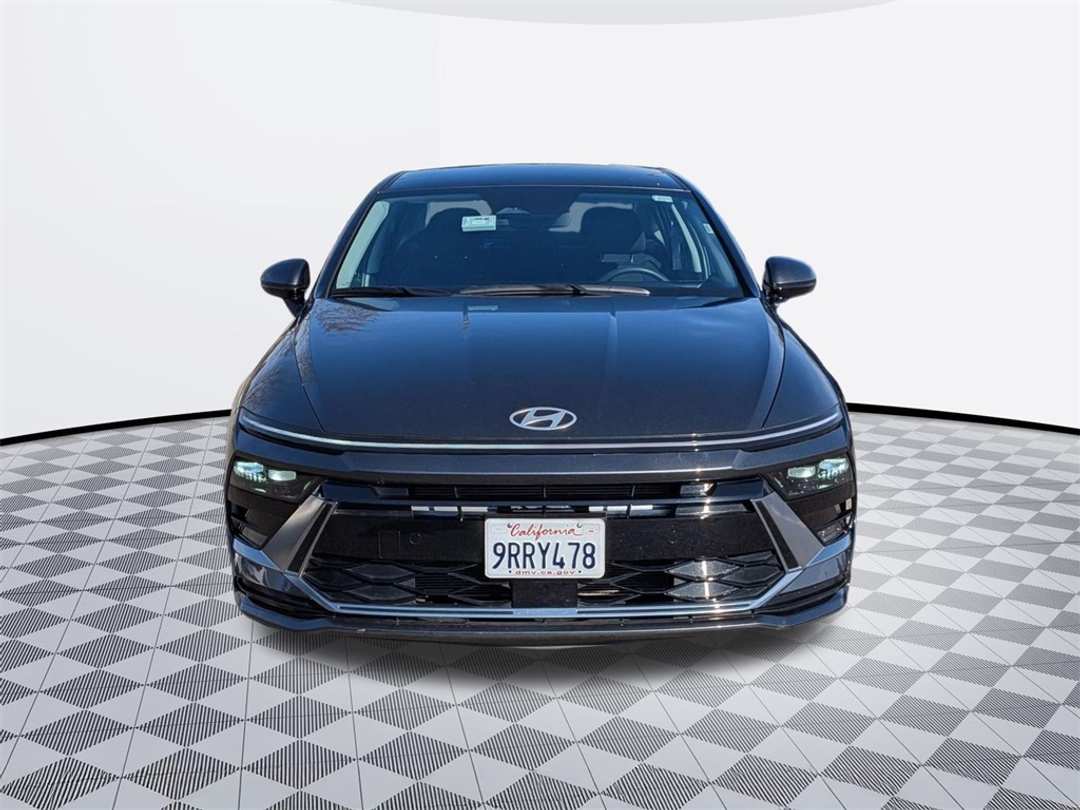 2025 Hyundai Sonata SEL - Image 10