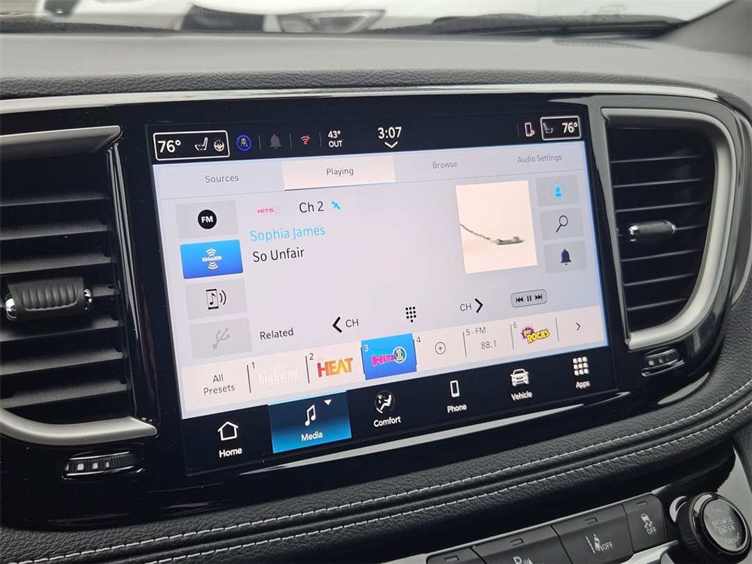 2026 Chrysler Pacifica Select - Image 20