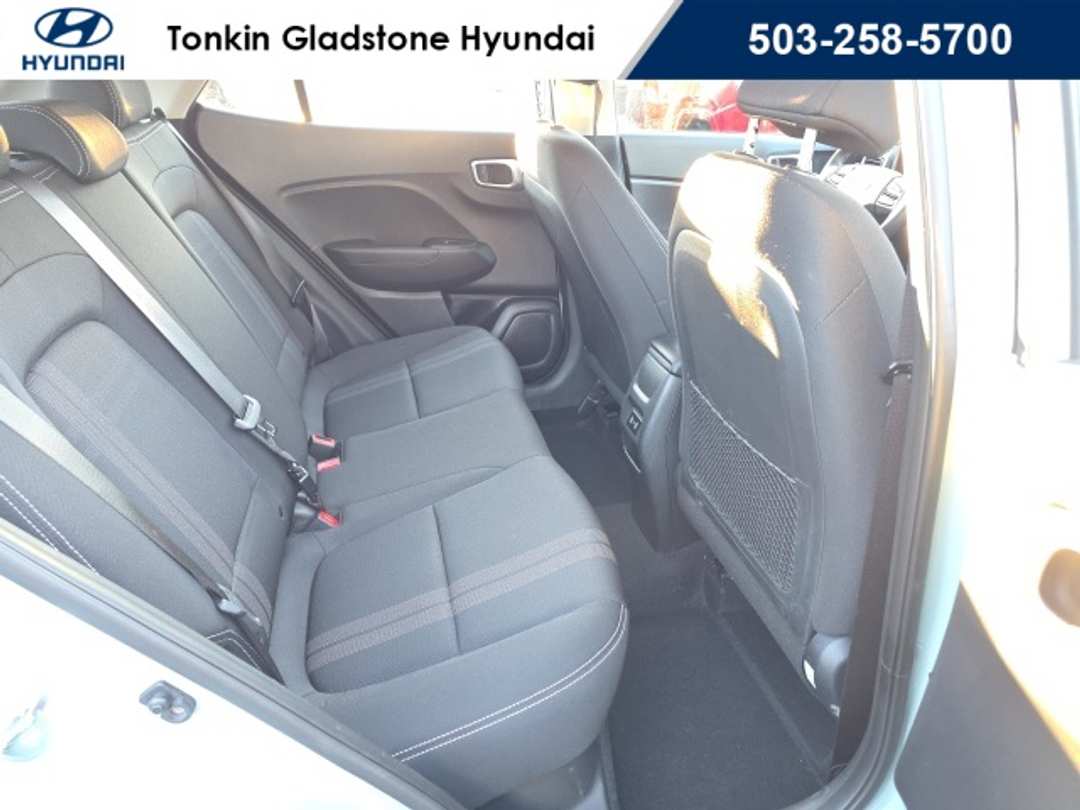 2025 Hyundai Venue SEL - Image 22