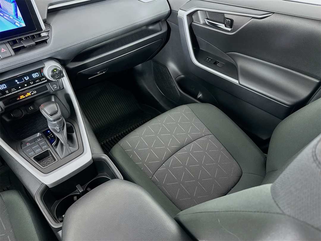 2024 Toyota Rav4 XLE - Image 22