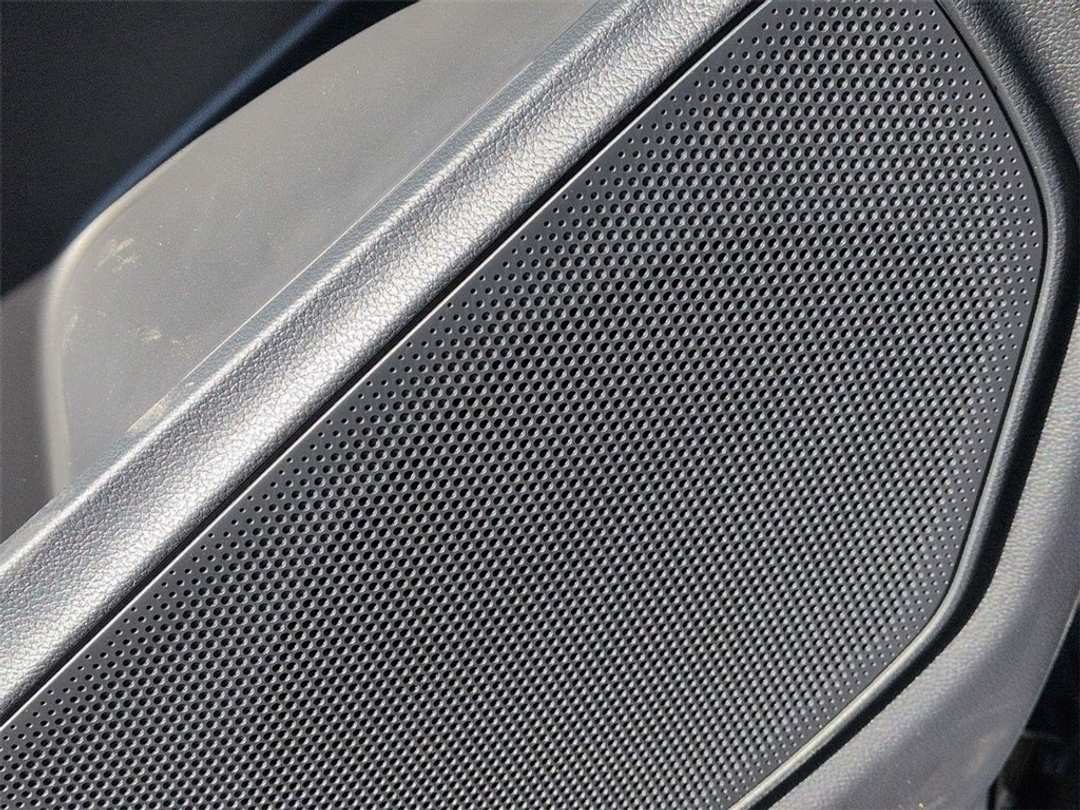 2026 Ford Explorer STLine - Image 11