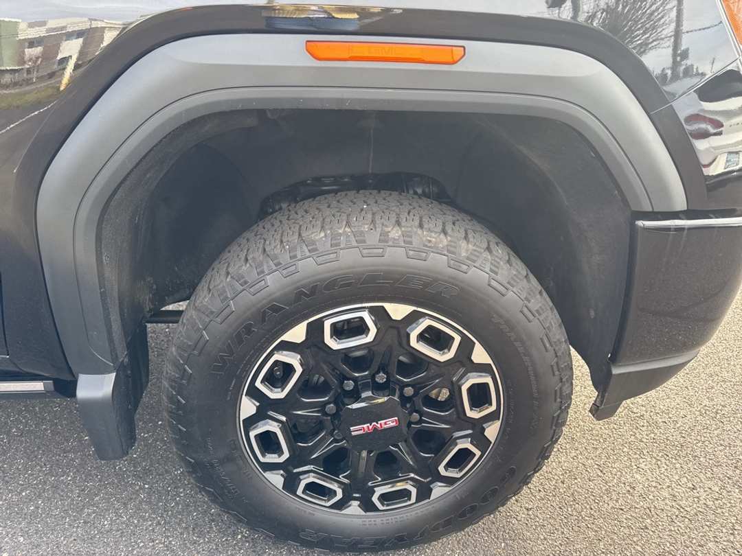 2022 GMC Sierra 2500Hd Denali - Image 9