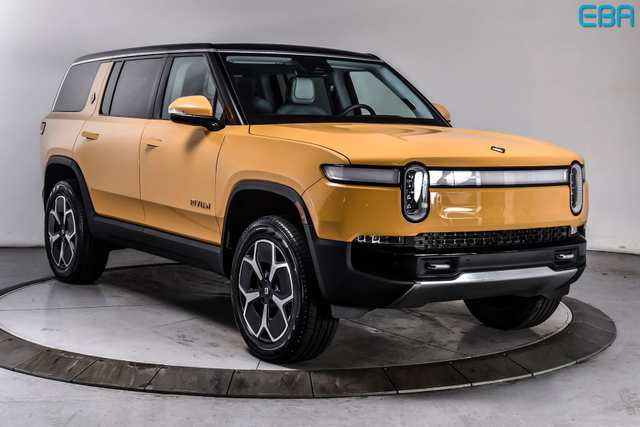 2023 Rivian R1S Adventure