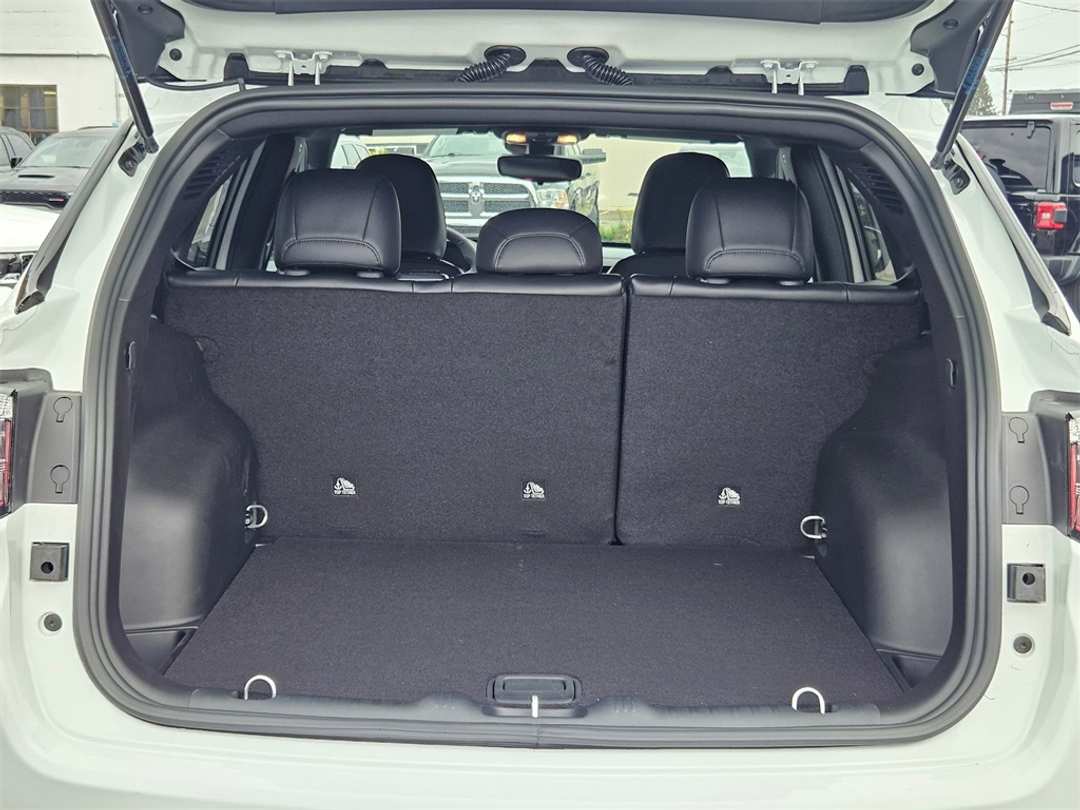 2026 Jeep Compass Latitude - Image 29