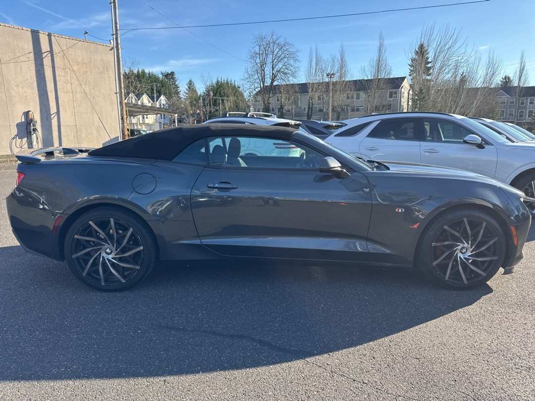 2016 Chevrolet Camaro 1LT - Image 8