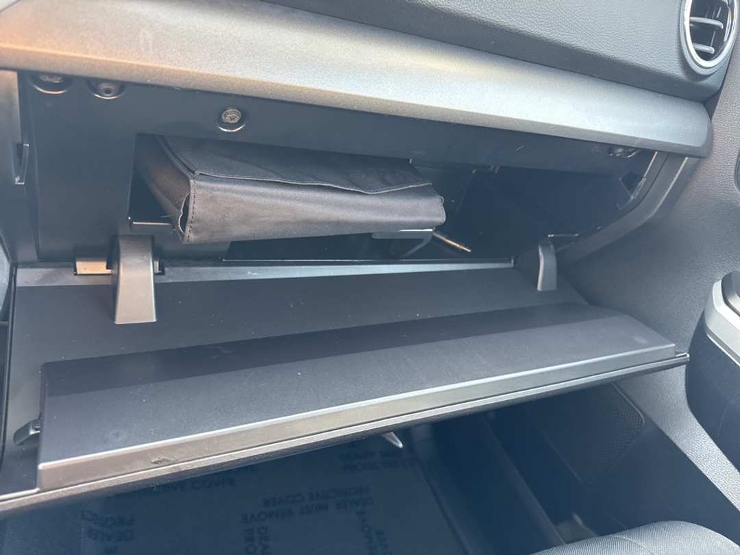 2014 Toyota Tundra SR5 - Image 28