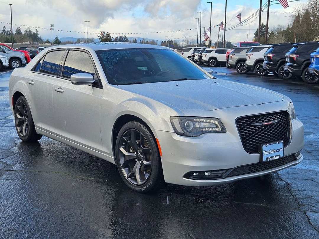 2023 Chrysler 300 S - Image 8