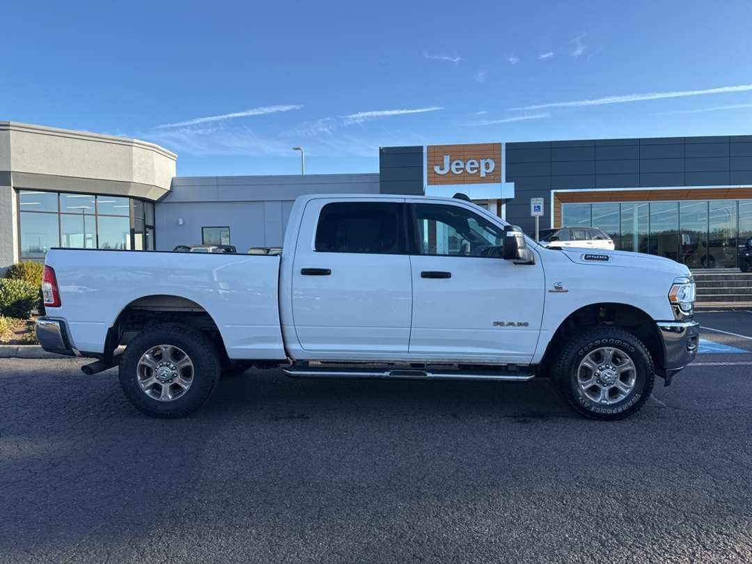 2024 Ram 2500 Big Horn - Image 8