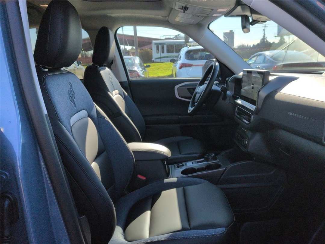 2026 Ford Bronco Sport Outer Banks - Image 31