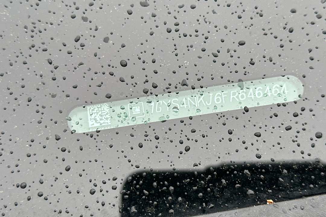 2015 Cadillac Escalade Premium - Image 2