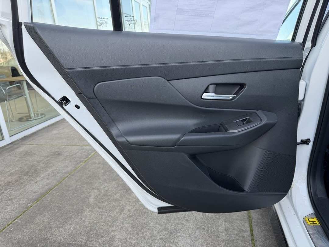 2026 Nissan Sentra SR - Image 30