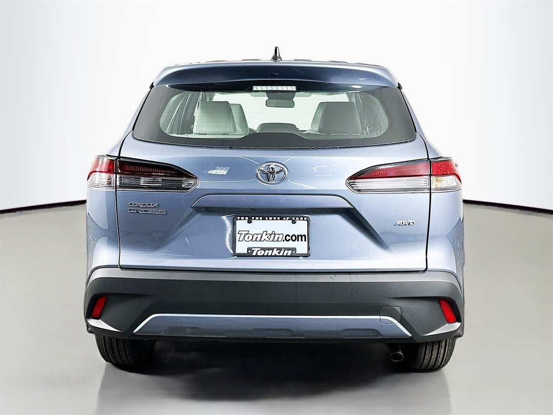2026 Toyota Corolla Cross L - Image 6