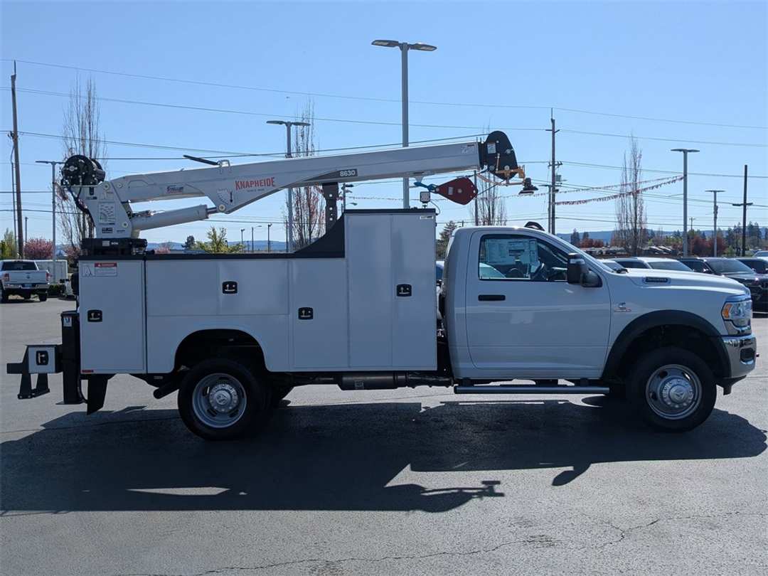 2024 Ram 5500Hd Tradesman - Image 6