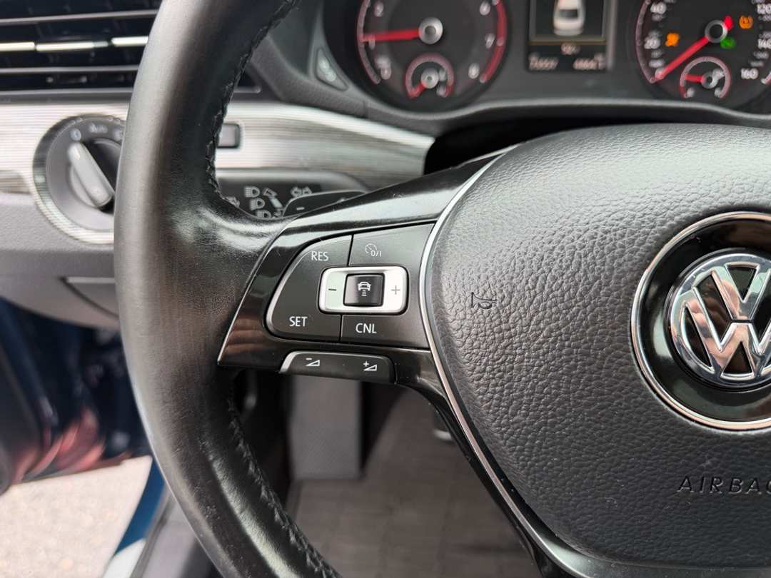 2020 Volkswagen Passat 2.0T RLine - Image 19